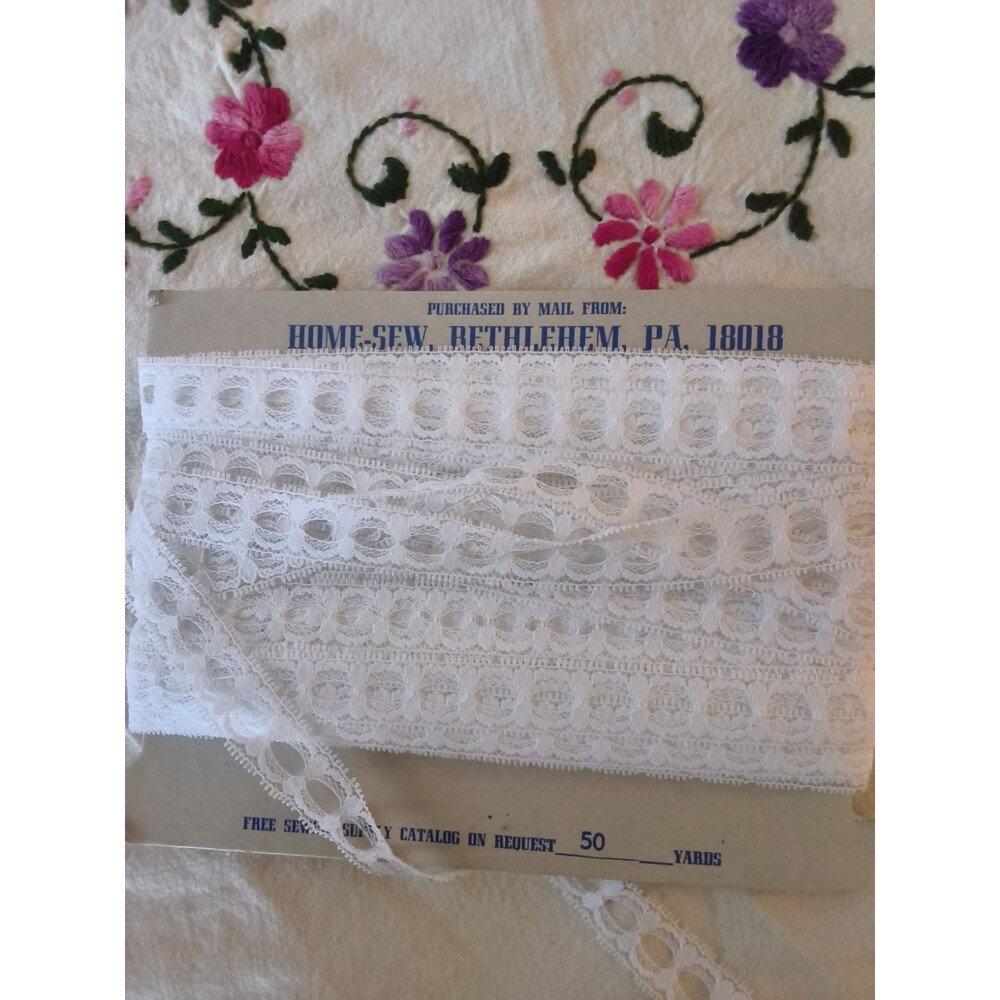 Home-Sew, Bethlehem, PA White Lace Carded (40 yards!) Vintage White Craft USA